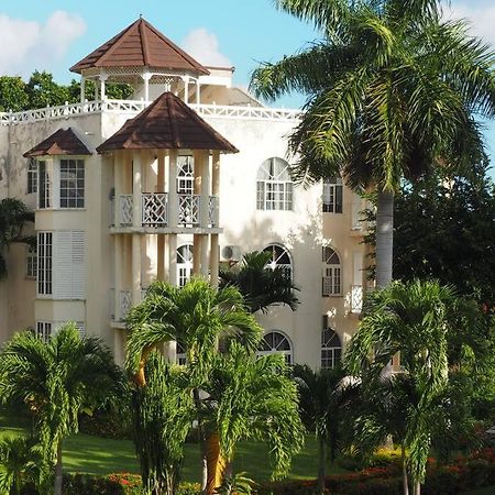 Coastal Beauty - Beautiful Penthouse Condo In Ocho Rios Exterior photo