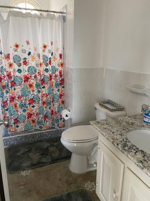 Coastal Beauty - Beautiful Penthouse Condo In Ocho Rios Exterior photo