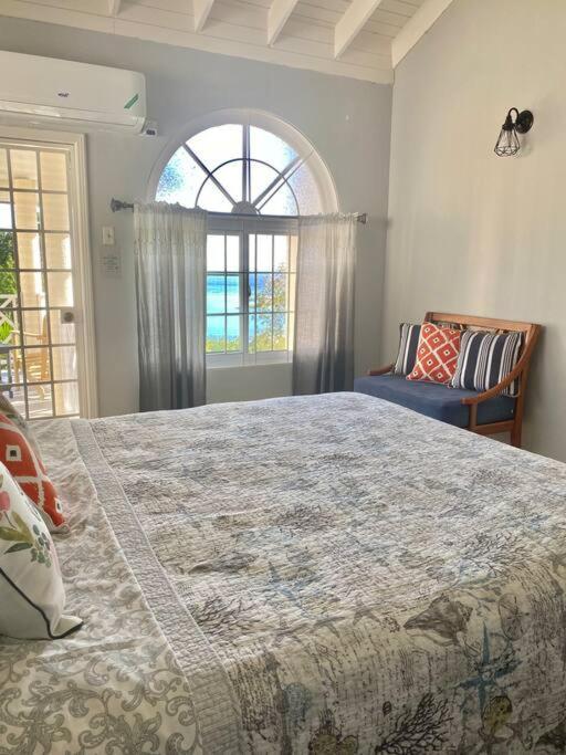 Coastal Beauty - Beautiful Penthouse Condo In Ocho Rios Exterior photo